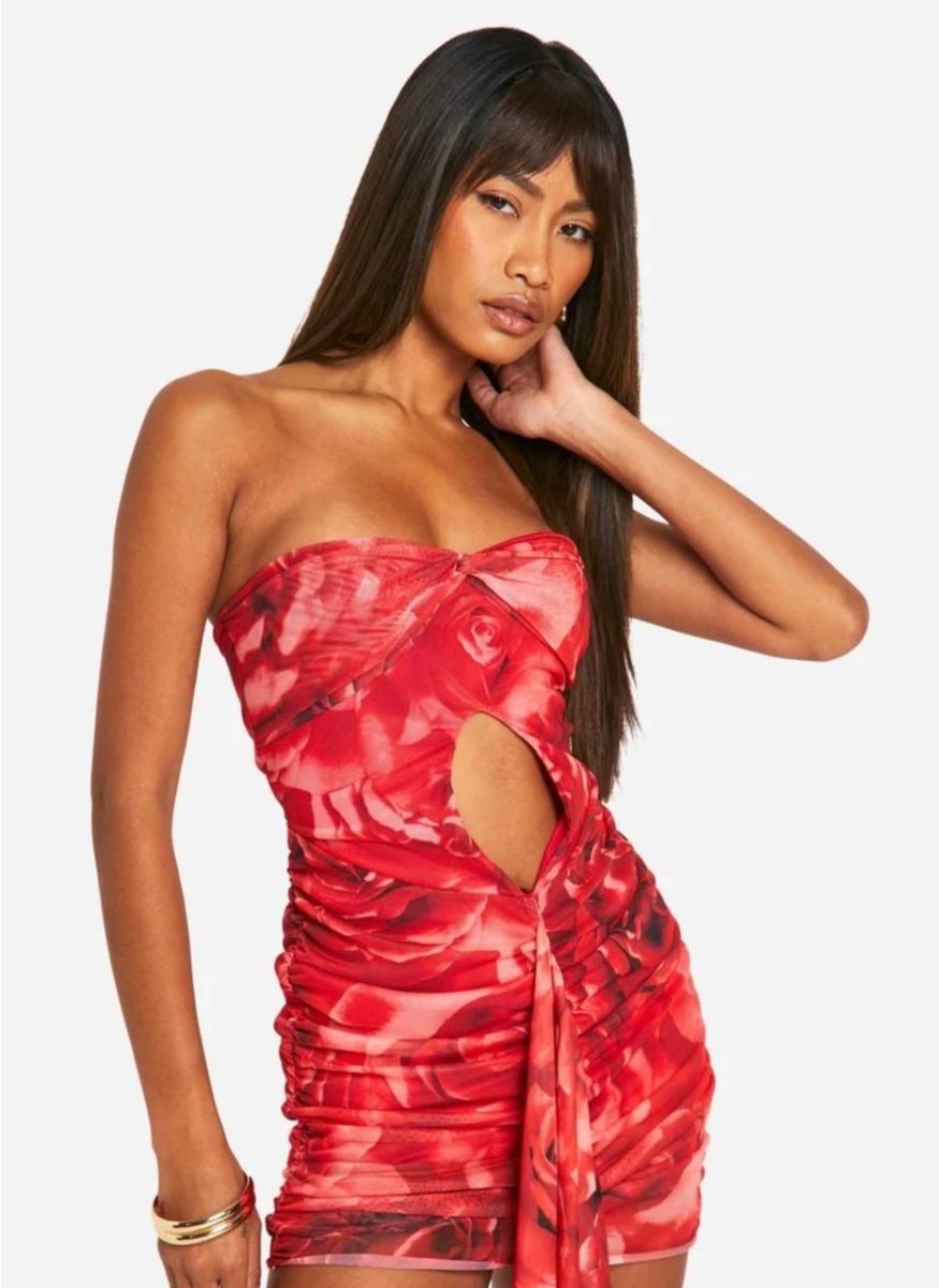 Robe rouge sexy