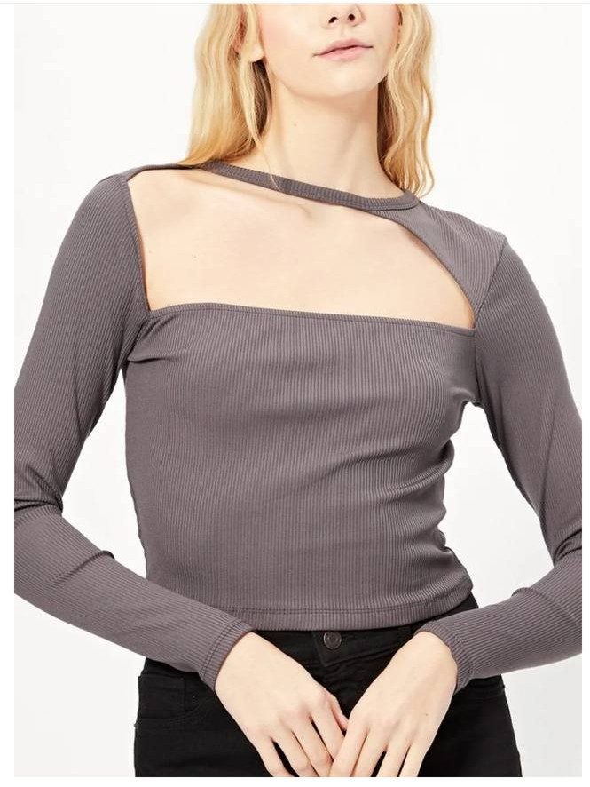 Haut asymétrique Pretty Little Thing