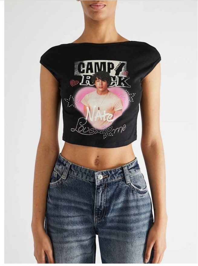 Crop top Pretty Little Thing