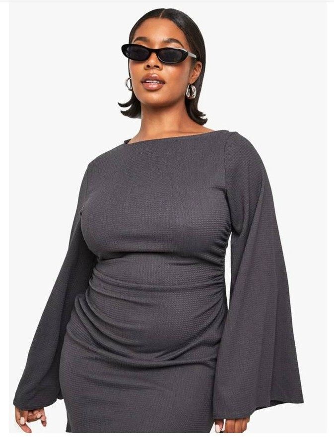 Robe Plus Size Grise Pretty Little Thing
