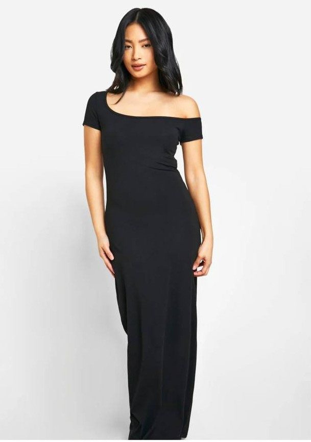 Robe moulante longue noire